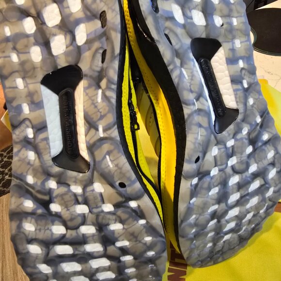 Adidas Ultraboost x Fortnite PEELY Men's 10 Yellow Black Banana JQ0714 Shoes NEW - Picture 8 of 16